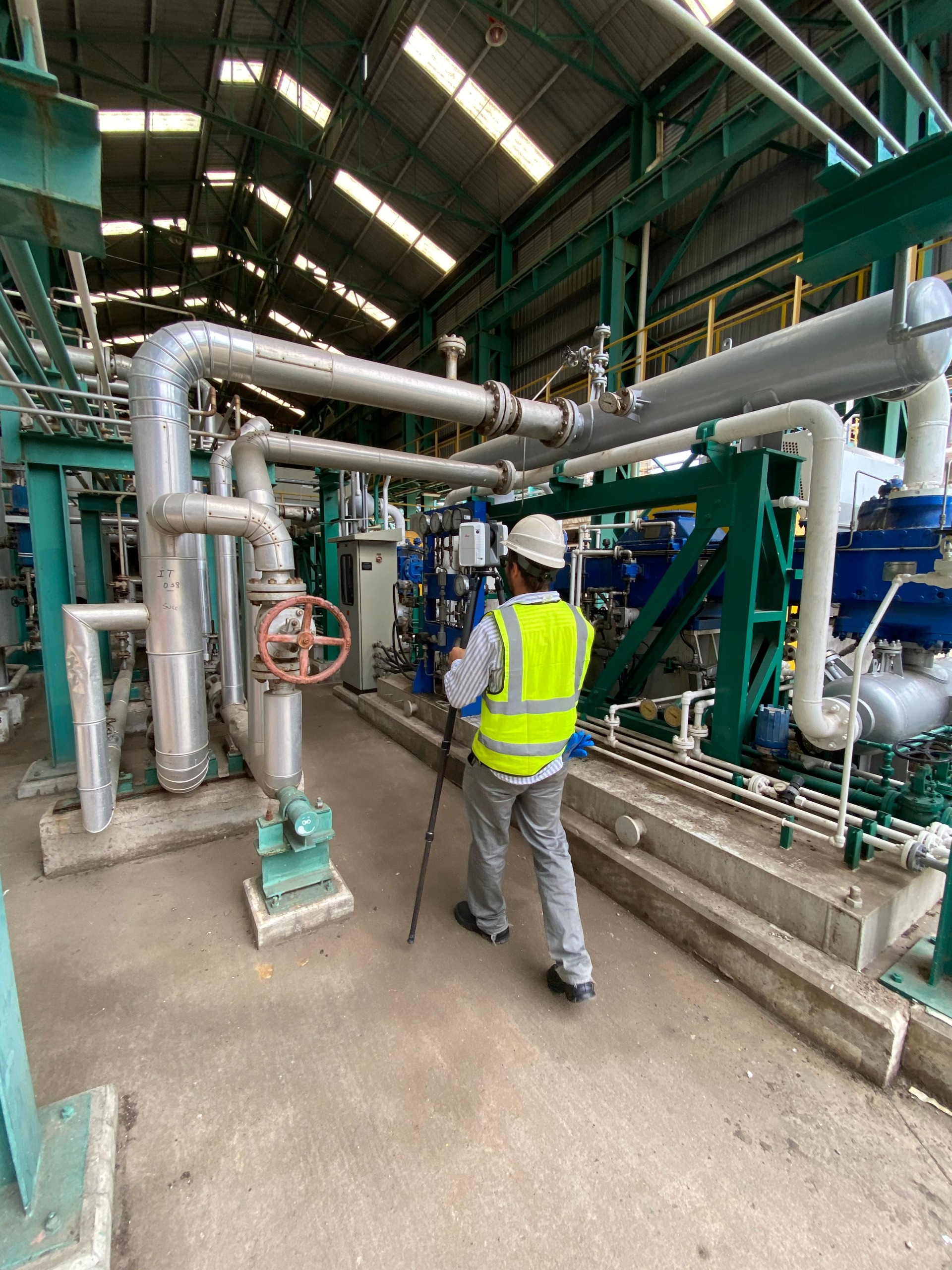 Escaneos 3D en planta industrial
